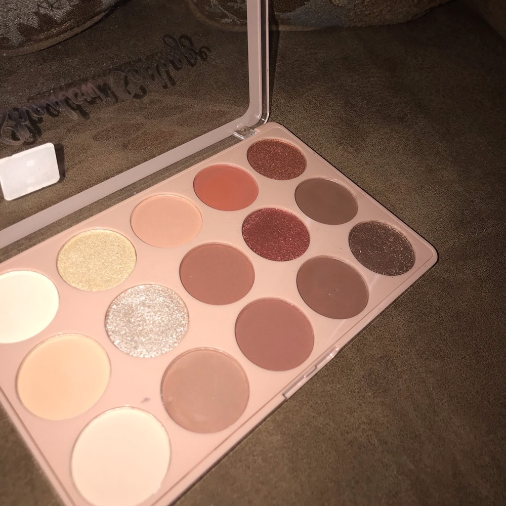 Eyeshadow Palette